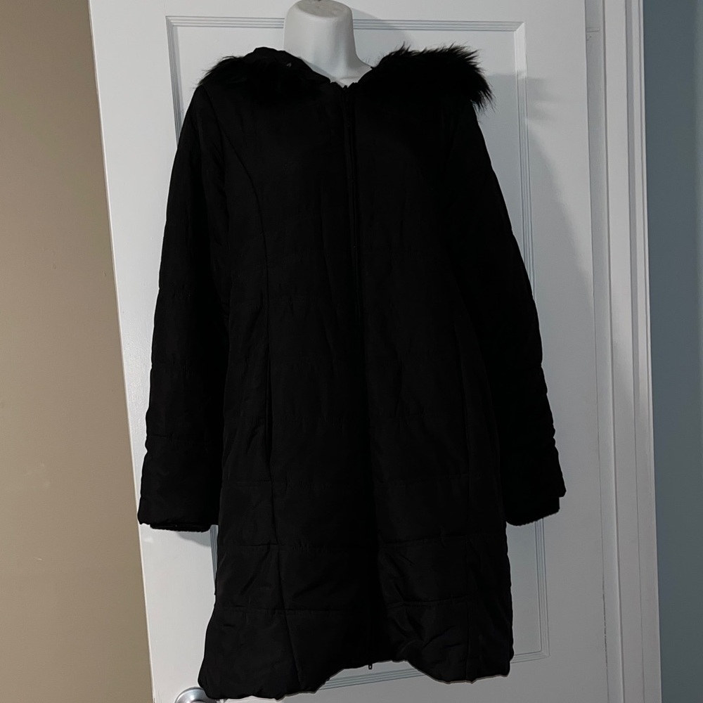 Large Motherhood Maternity Black Hooded Puffer Jacket
